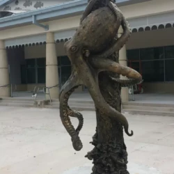 fine are public bronze animal sculpture of an octopus