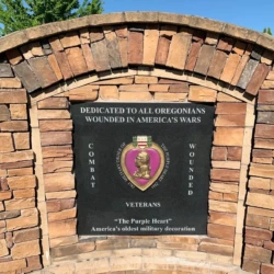 Bronze sculpture and plaque of the Purple-Heart-Installed